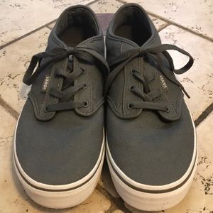 Boys like new vans